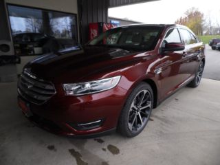 Used 2015 Ford Taurus SEL in Fairfield, Iowa