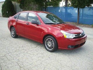 Used 2010 Ford Focus SE in West Allis, Wisconsin