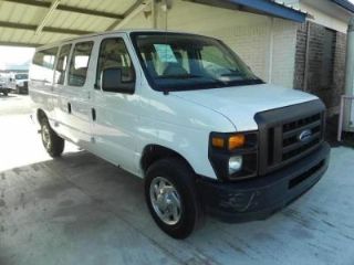 Used 2010 Ford Econoline E-350 in New Braunfels, Texas