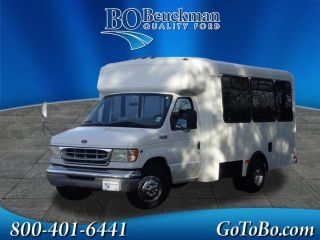 Used 2002 Ford Econoline E-350 in Ellisville, Missouri