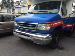 Used 2001 Ford Econoline E-450 in Petersburg, Virginia