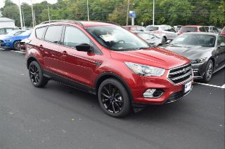 Used 2017 Ford Escape SE in East Greenwich, Rhode Island
