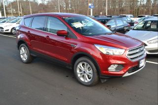 Used 2017 Ford Escape SE in East Greenwich, Rhode Island