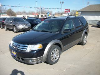 Used 2008 Ford Taurus X SEL in Kearney, Nebraska