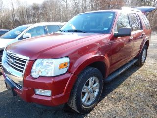 Used 2010 Ford Explorer XLT in Simsbury, Connecticut