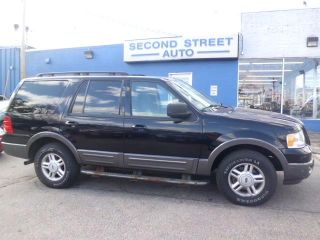 Used 2005 Ford Expedition XLT in Manchester, New Hampshire