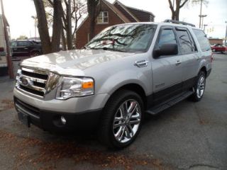Used 2007 Ford Expedition XLT in Highland, Indiana