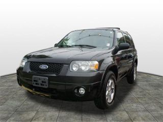 Used 2007 Ford Escape Limited in Plymouth, Michigan