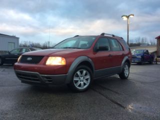 Used 2006 Ford Freestyle SE in Valparaiso, Indiana
