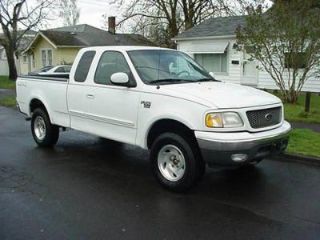 Used 2000 Ford F-150 in Gladstone, Oregon