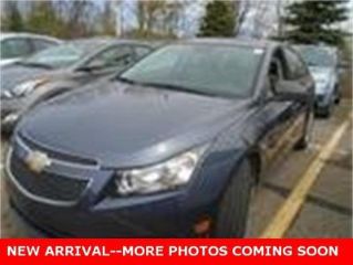 Used 2013 Chevrolet Cruze LS in Stow, Ohio