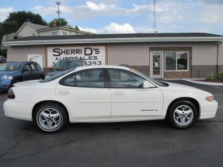 Used 2003 Pontiac Grand Prix SE in Rock Island, Illinois