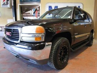 Used 2003 GMC Yukon SLE in Arlington, Texas