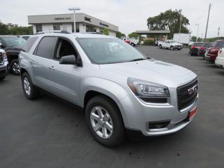 Used 2015 GMC Acadia SLE in Healdsburg, California