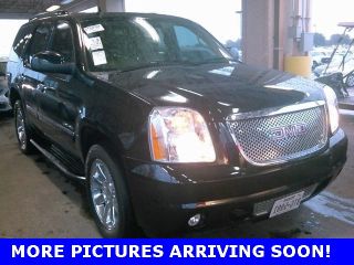 Used 2011 GMC Yukon Denali in Olive Branch, Mississippi