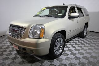 Used 2010 GMC Yukon Denali in South Easton, Massachusetts