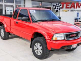 Used 2002 GMC Sonoma SLS in Valparaiso, Indiana