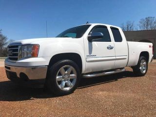 Used 2013 GMC Sierra 1500 SLE in Clarksville, Tennessee