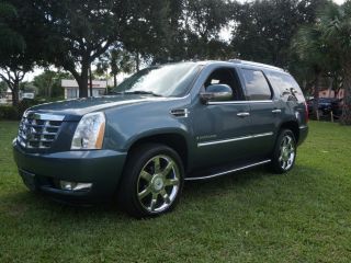 Used 2008 Cadillac Escalade in Lighthouse Point, Florida