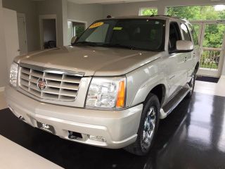 Used 2005 Cadillac Escalade in Manchester, Maryland