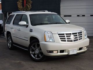 Used 2009 Cadillac Escalade in Saugus, Massachusetts