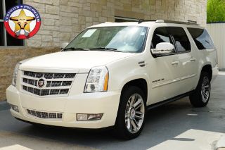 Cadillac Escalade ESV 2014