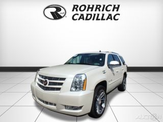 Used 2013 Cadillac Escalade in Pittsburgh, Pennsylvania