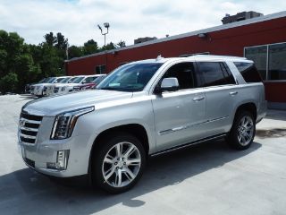 Used 2017 Cadillac Escalade in Andover, Massachusetts