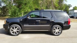 Used 2010 Cadillac Escalade in Austin, Texas