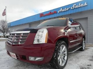 Used 2010 Cadillac Escalade in Richfield, Wisconsin
