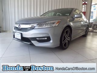 Used 2017 Honda Accord Touring in Everett, Massachusetts