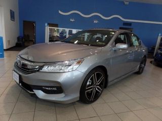 Used 2017 Honda Accord Touring in Hanover, Pennsylvania