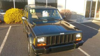 Used 1998 Jeep Cherokee Classic in Brodheadsville, Pennsylvania