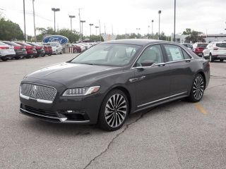 Used 2017 Lincoln Continental Black Label in Bloomington, Indiana