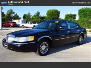 Used 2002 Lincoln Town Car in Delray Beach, Florida