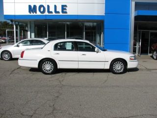 Lincoln Town Car Signature Limited 2005