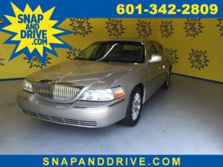 Used 2006 Lincoln Town Car Signature Limited in Laurel, Mississippi