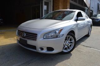 Used 2011 Nissan Maxima S in Richmond Hill, New York