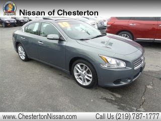 Nissan Maxima S 2010
