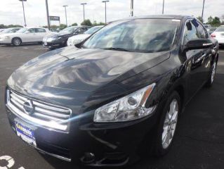 Used 2012 Nissan Maxima S in Hillside, Illinois