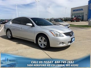 Used 2009 Nissan Altima in Columbia, Missouri