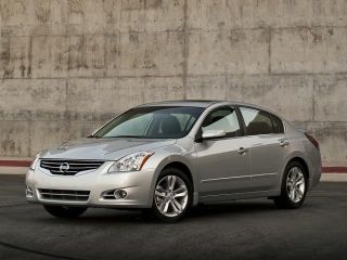 Used 2012 Nissan Altima SL in Orland Park, Illinois