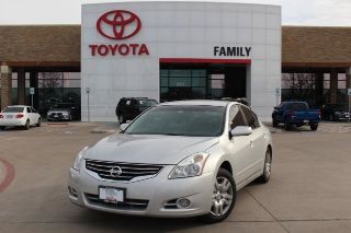 Used 2010 Nissan Altima S in Burleson, Texas