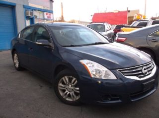 Used 2010 Nissan Altima in Wallingford, Connecticut
