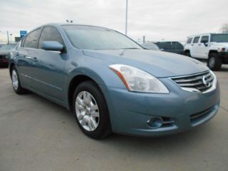 Nissan Altima S 2011