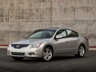 Used 2011 Nissan Altima in Putnam, Connecticut