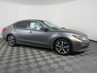 Used 2016 Nissan Altima in Stow, Ohio
