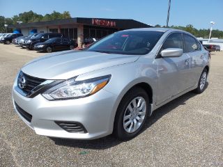 Used 2017 Nissan Altima S in Laurel, Mississippi