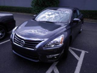Used 2013 Nissan Altima in Roswell, Georgia