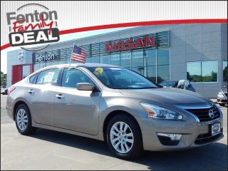Used 2013 Nissan Altima S in Lees Summit, Missouri